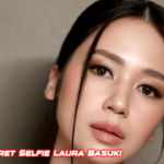 Intip 8 Potret Selfie Laura Basuki